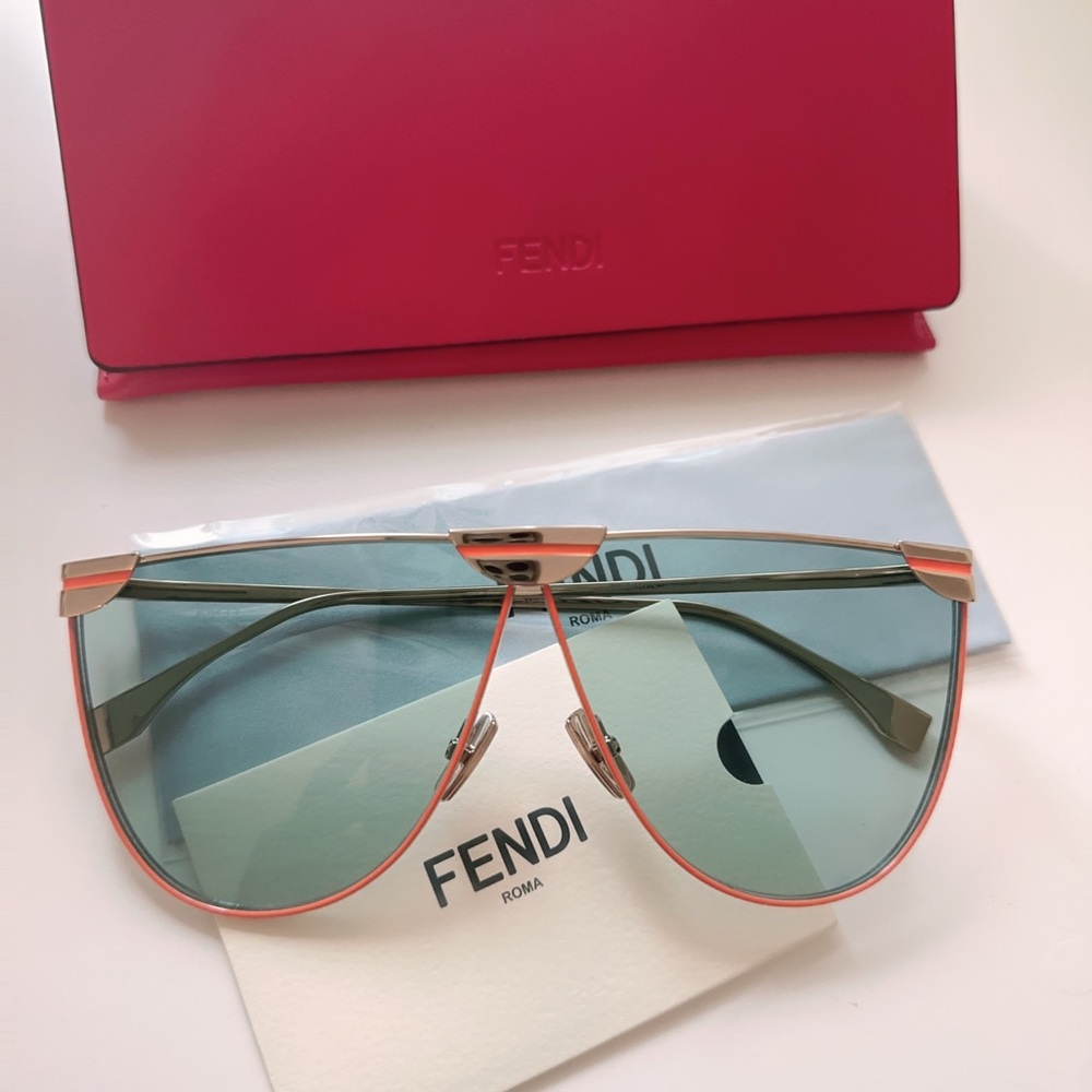 Authentic! Fendi Women's Sunglasses